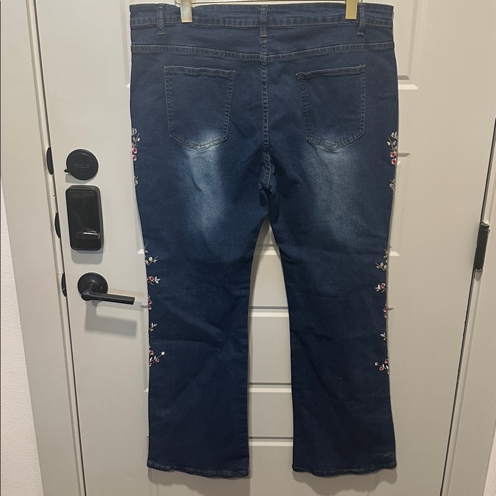 Embroidered Blue Jeans - Picture 2 of 4